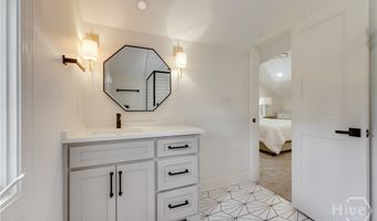 410 Milledge Cir, Athens, GA 30606