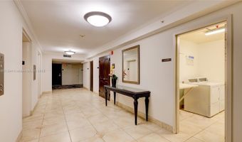 2851 NE 183rd St 817E, Aventura, FL 33160