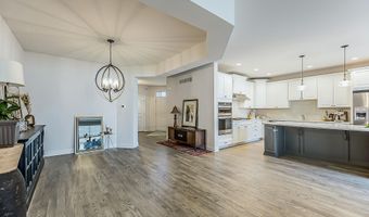 3075 N Spurway Dr, Ann Arbor, MI 48105