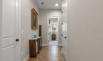 117 MALLARD Dr, Lake Frederick, VA 22630