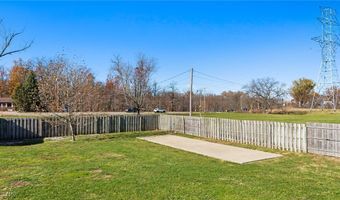 1301 N Main St, Amherst, OH 44001