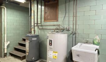 3414 Gwin Rd, Altoona, PA 16601