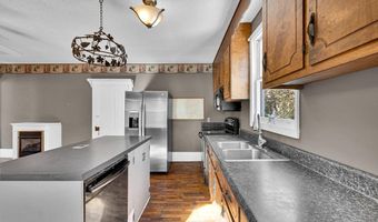 700 N Main St, Abbeville, SC 29620