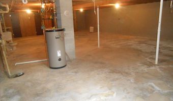 303 S 2nd Ln, Abbotsford, WI 54405