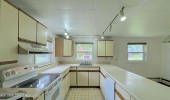 13 Birk St, Acra, NY 12405