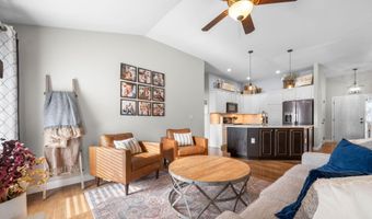 220 S Onewood Dr, Andover, KS 67002