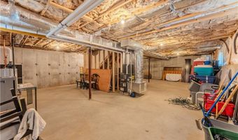 111 Middle St, North Kingstown, RI 02852