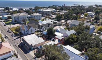 206 Main St, Bay St. Louis, MS 39520