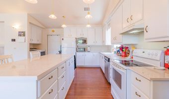 1302 Scenic Dr, Alamogordo, NM 88310