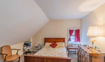 1055 Washington St, Bath, ME 04530