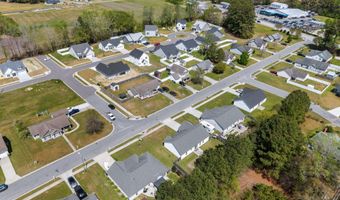352 Tamarack Dr, Ayden, NC 28513