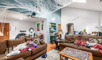 1810 Ashland Ave, Columbus, OH 43212