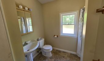 1890 Franklin Pierce Hwy, Barrington, NH 03825