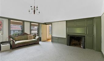 130 E Main St, Clinton, CT 06413