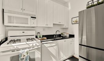 3022 WISCONSIN Ave NW 208, Washington, DC 20016