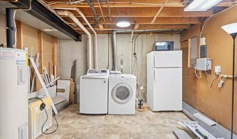 570 BAY DALE Ct, Arnold, MD 21012