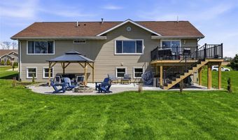 800 Kaitlynn Ave, Anamosa, IA 52205