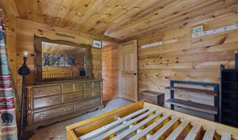 15 N Ridge Rd, Beaver Cove, ME 04441