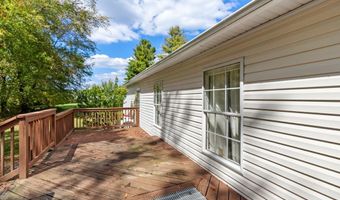 203 Edgewood St, Ballard, WV 24918