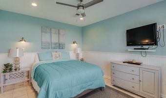 5076 Utah St, Bay St. Louis, MS 39520