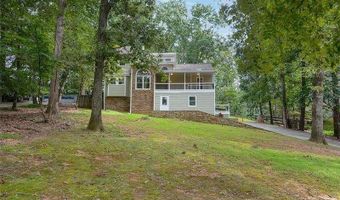 639 Lakeshore Dr, Berkeley Lake, GA 30096