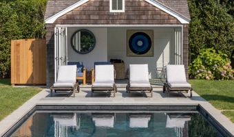 36 Hand Ln, Amagansett, NY 11930