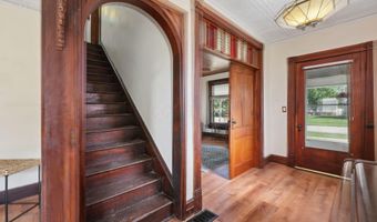 107 W High St, Ashley, OH 43003