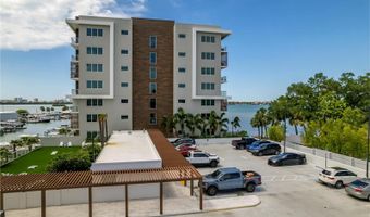 920 N OSCEOLA Ave 403, Clearwater, FL 33755