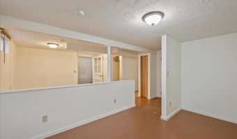 2111 GARRETT St, Cheyenne, WY 82001