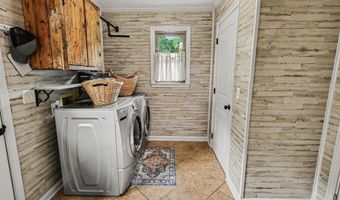 1404 Bains St, Albertville, AL 35950