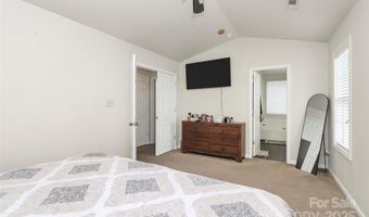 7707 Brisbane Ct, Charlotte, NC 28215