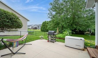 211 Thompson Dr, Atkins, IA 52206