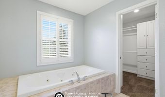 3920 Eagle Dr, Casper, WY 82604