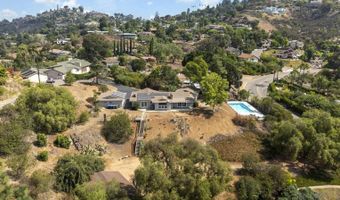 9484-86 La Cuesta Dr, La Mesa, CA 91941