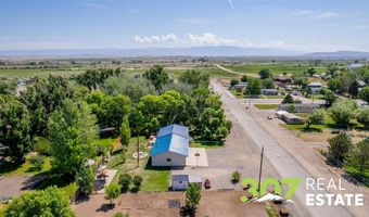 153 E 1st St N, Cowley, WY 82420