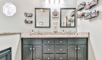 10 Southwood Dr NW, Adairsville, GA 30103