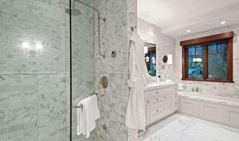 719 E Hopkins Ave 202, Aspen, CO 81611