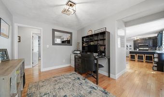 11 W Winkley St, Amesbury, MA 01913