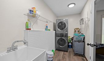 6409 Alpha Dr, Alton, IL 62002