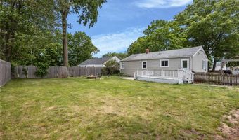 83 Bateman Ave, Cranston, RI 02920