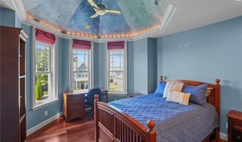 74 Bayberry Rd, Narragansett, RI 02882