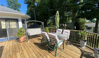 869 MOSS CANYON Dr, Amherst, OH 44001
