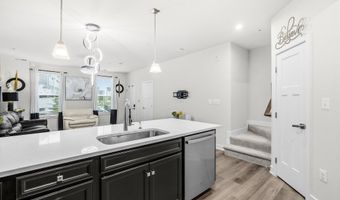 170 LAWNDALE Dr, Bowie, MD 20716