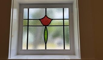 51 Broadway St, Baileyville, ME 04694