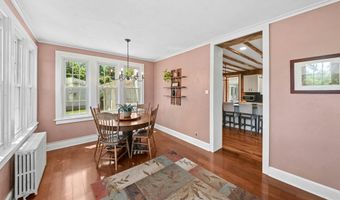222 BASTIAN Ln, Allentown, PA 18104