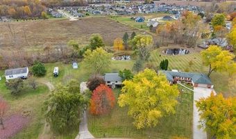 5122 Elizabeth Ln, Almont, MI 48003