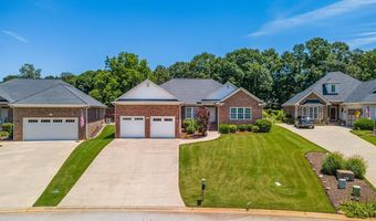 821 E Golden View Ln, Boiling Springs, SC 29316