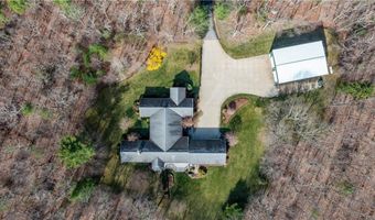 208 Tourtellot Hill Rd, Glocester, RI 02814