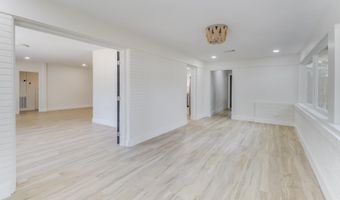 175 Saint Charles Ave, Biloxi, MS 39530