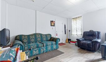 513 Washington St, Coventry, RI 02816
